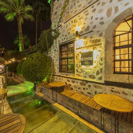 Apartamento Lovely Studio Flat Near Hadrians Gate Antalya Exterior foto